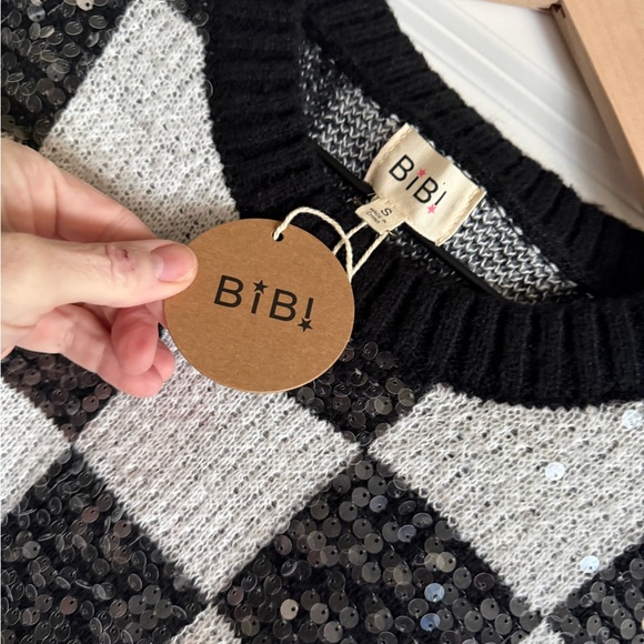 BiBi Black and White Checkered Sweater with Sequins. Labeled Small fits to Large - Picture 2 of 5